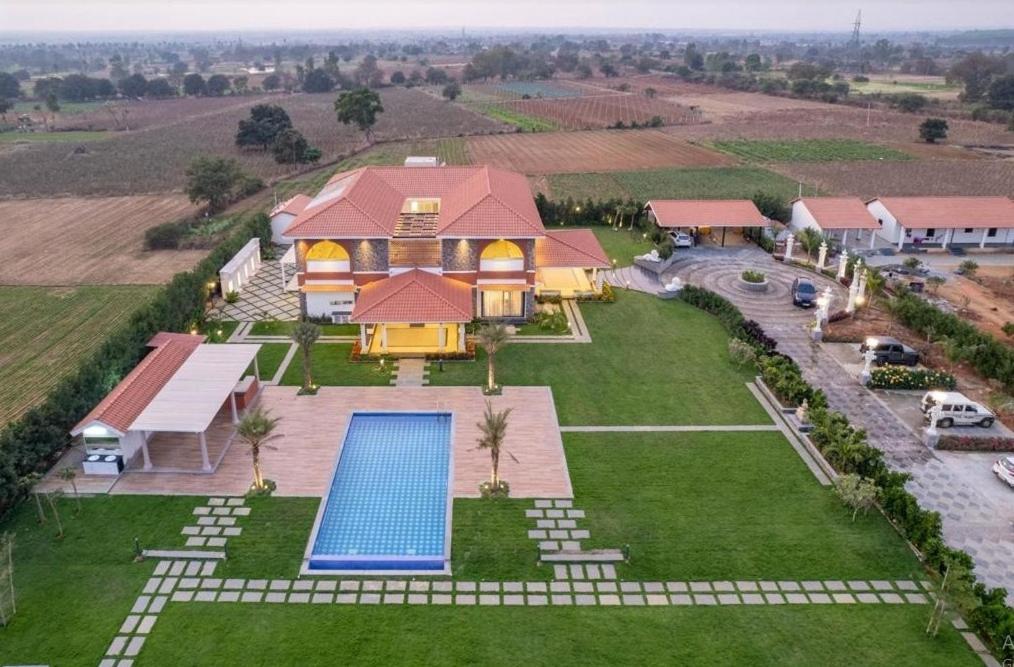 Redhomex Cove Castle Villa Hajdarabad Zewnętrze zdjęcie