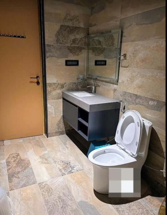 Redhomex Cove Castle Villa Hajdarabad Zewnętrze zdjęcie