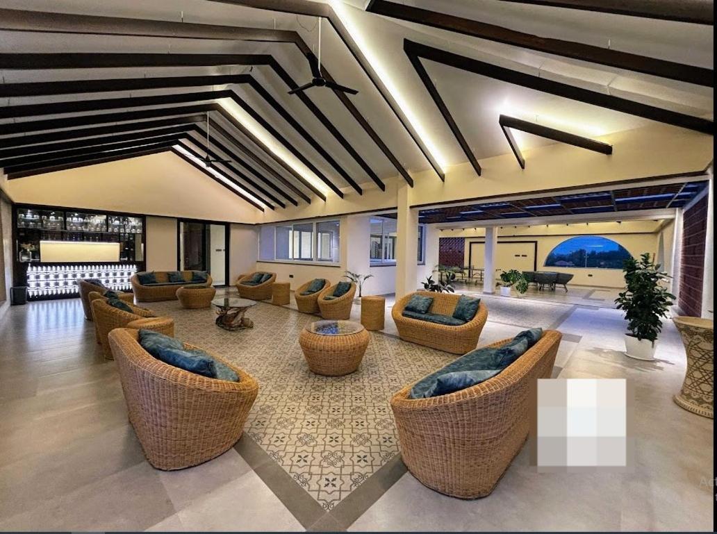 Redhomex Cove Castle Villa Hajdarabad Zewnętrze zdjęcie